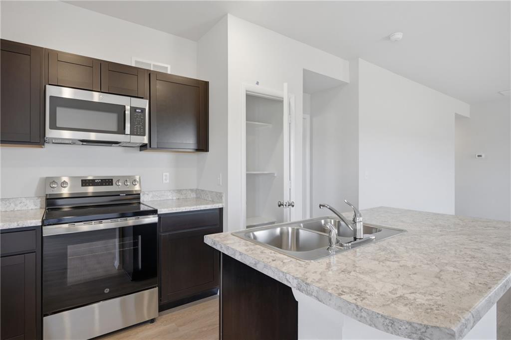 20763 Starside Street Edgerton, KS 66021 - Photo 8 of 23