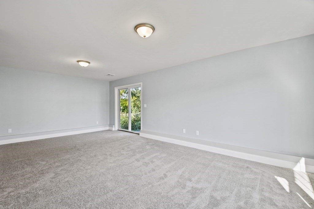 201 Napoleon Street Fall River, MA 02721 - Photo 30 of 35