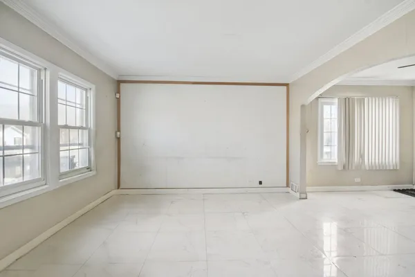 $185,000 | 3615 214th Street, Matteson, IL 60443