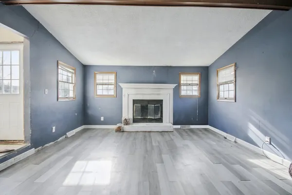 $185,000 | 3615 214th Street, Matteson, IL 60443