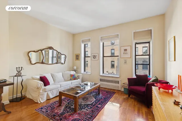 $590,000 | 30 East 95th Street, Unit 4A | Upper East Side
