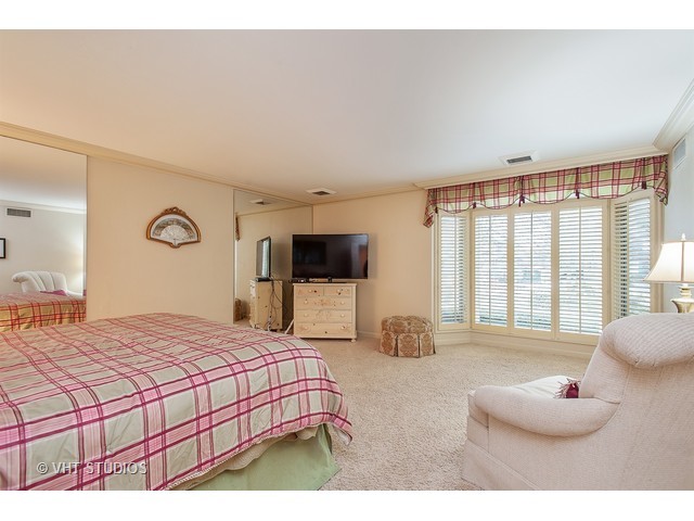 151 Wagner Road Northfield, IL 60093 - Photo 15 of 25