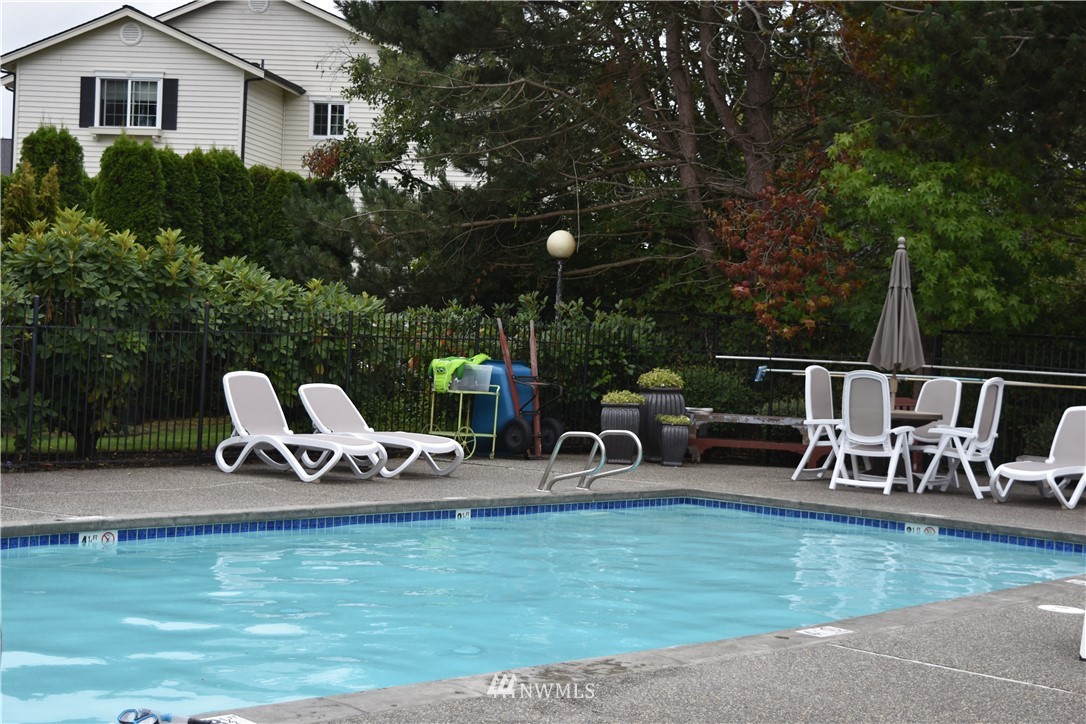 12404 East Gibson Road, Unit D103 Everett, WA 98204 - Photo 16 of 20 Gallery Image 16