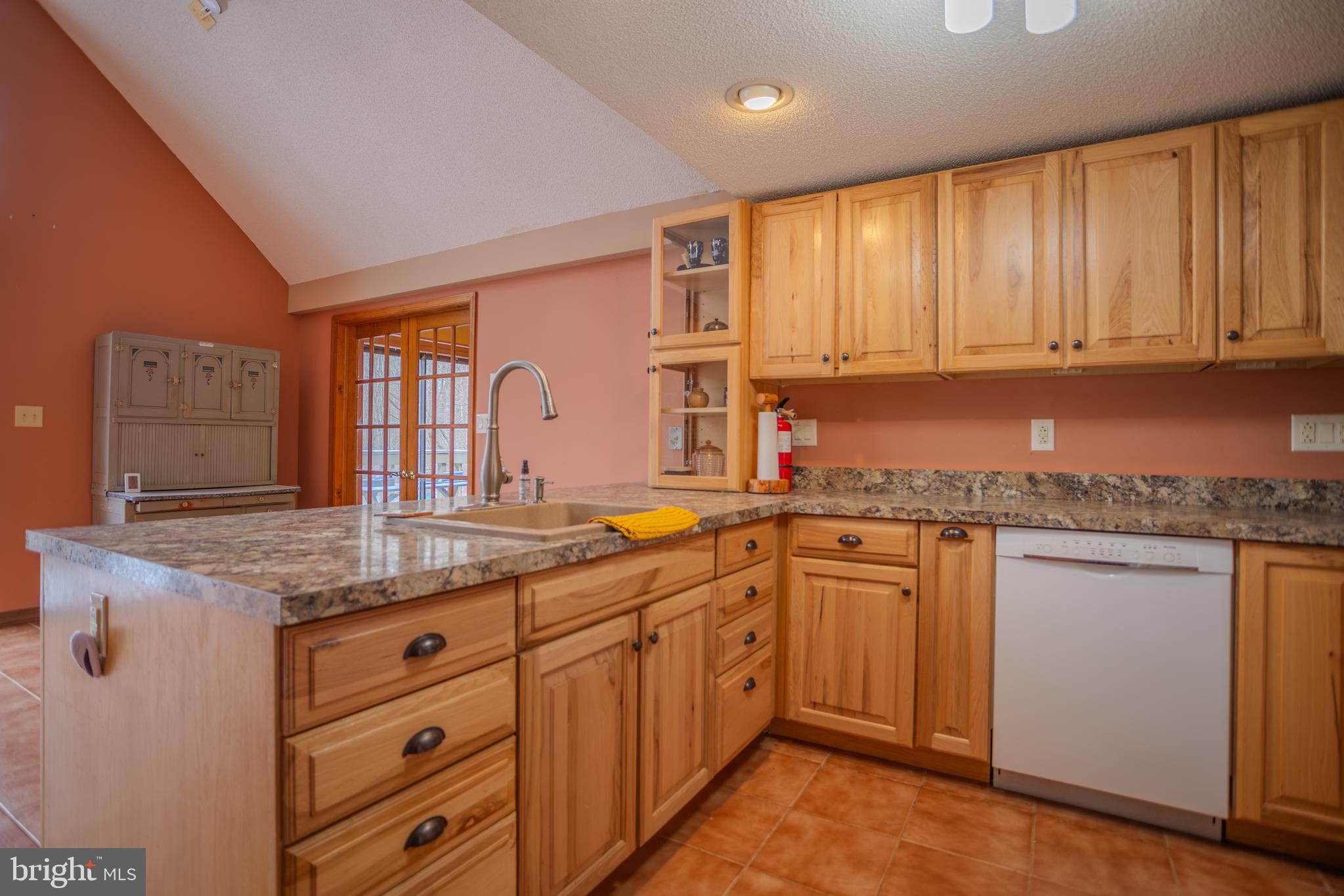 734 Walden Road Hedgesville, WV 25427 - Photo 19 of 65 Spacious Prep Bar