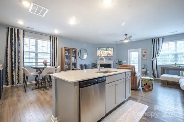 $384,900 | 5036 Moss Pine Way, Tega Cay, SC 29708