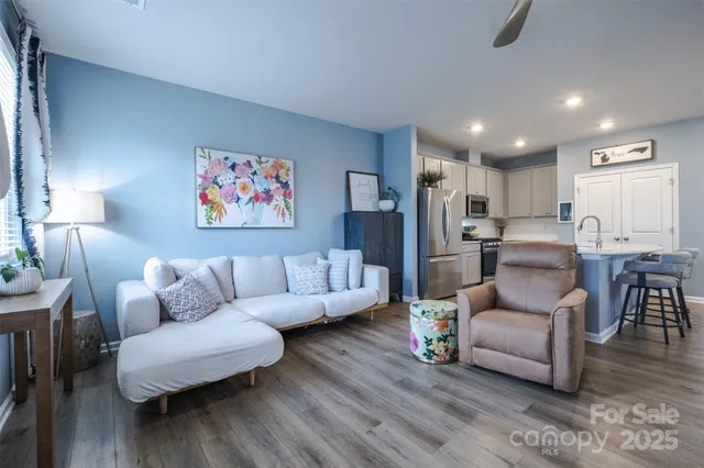 $384,900 | 5036 Moss Pine Way, Tega Cay, SC 29708