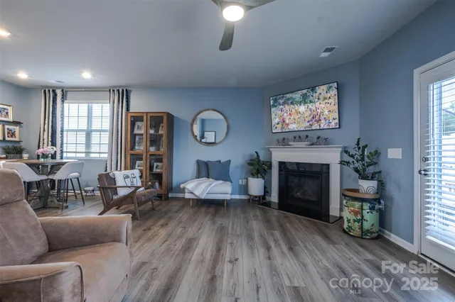 $384,900 | 5036 Moss Pine Way, Tega Cay, SC 29708