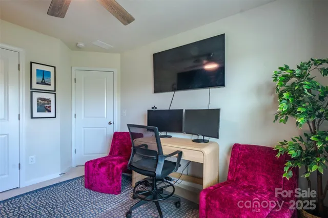 $384,900 | 5036 Moss Pine Way, Tega Cay, SC 29708