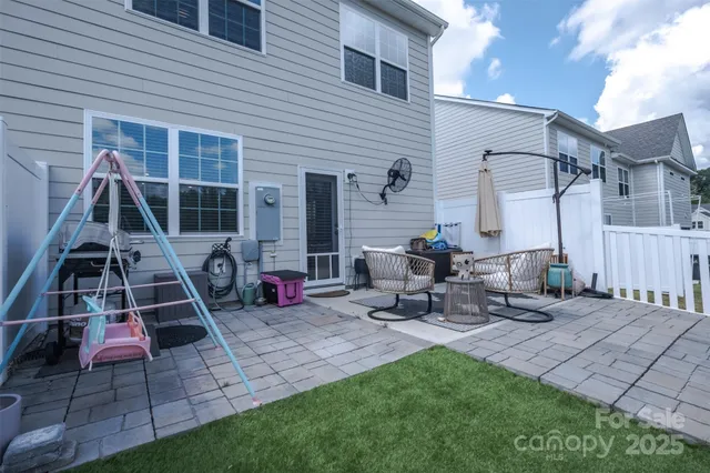 $384,900 | 5036 Moss Pine Way, Tega Cay, SC 29708