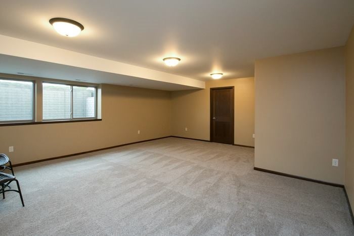 906 Wood Lily Road Solon, IA 52333 - Photo 13 of 25 Gallery Image 13