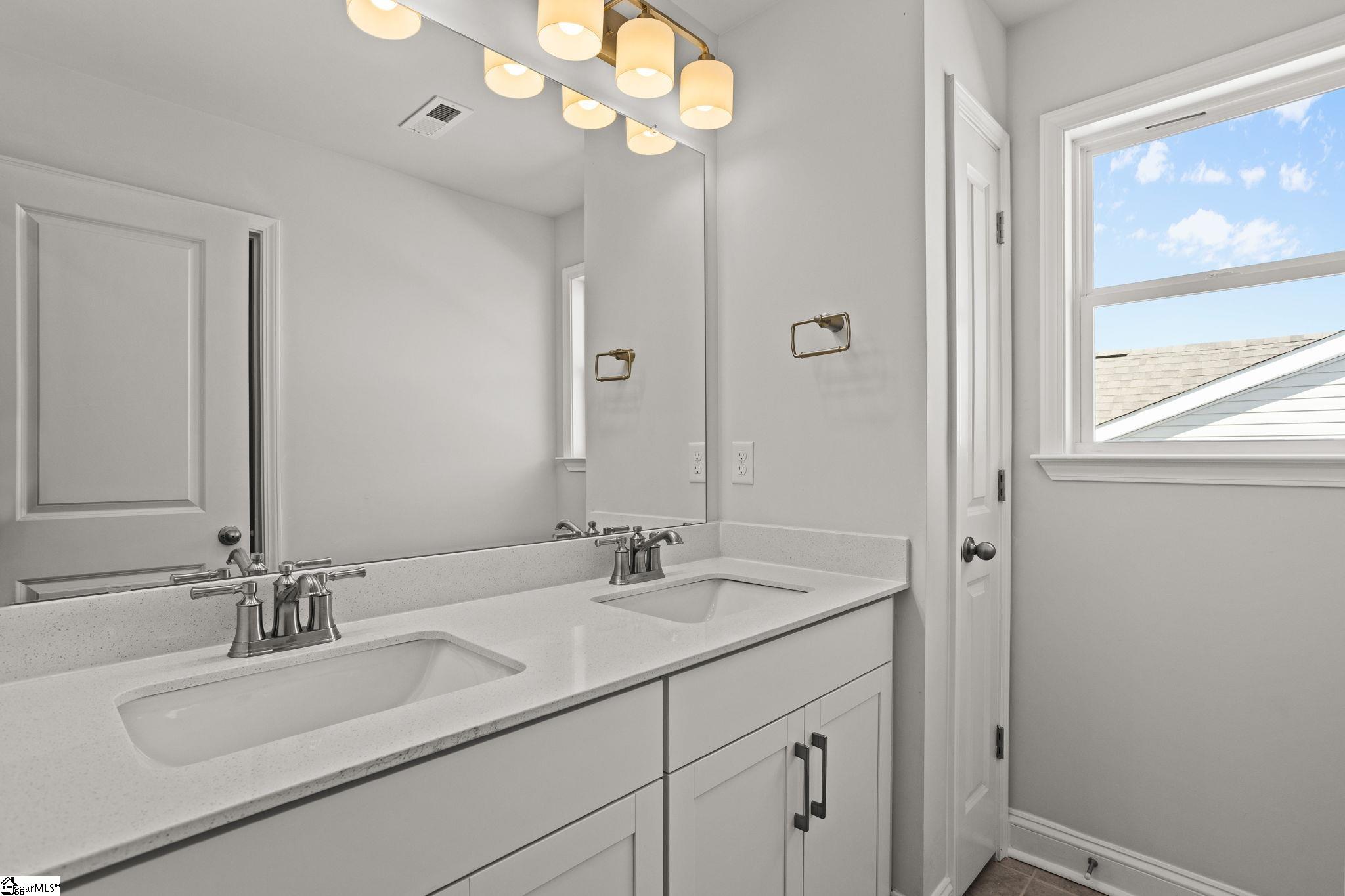 151 Anderson Oaks Lane, Unit 24 Easley, SC 29642 - Photo 35 of 38