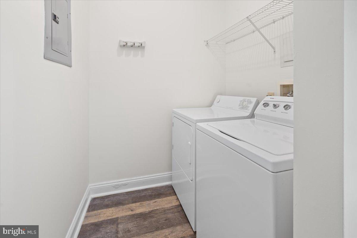 2702 Waters Edge Drive, Unit 2 Newark, DE 19702 - Photo 13 of 25 a utility room with dryer and washer