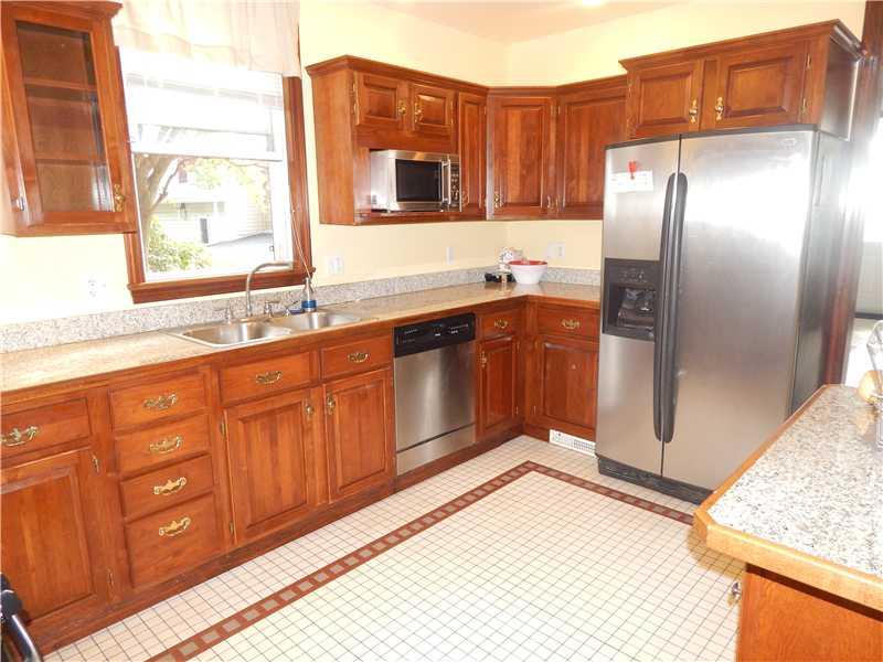4132 Franklin Road Observatory Hill, PA 15214 - Photo 9 of 22 Kitchen.