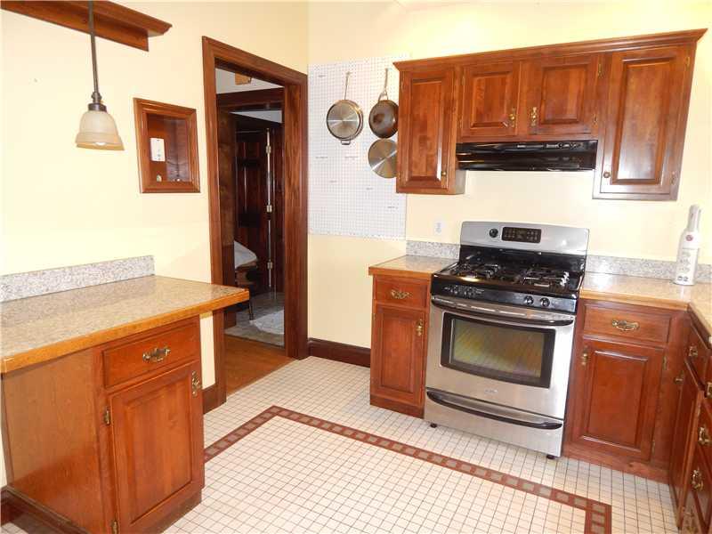 4132 Franklin Road Observatory Hill, PA 15214 - Photo 10 of 22 Kitchen.
