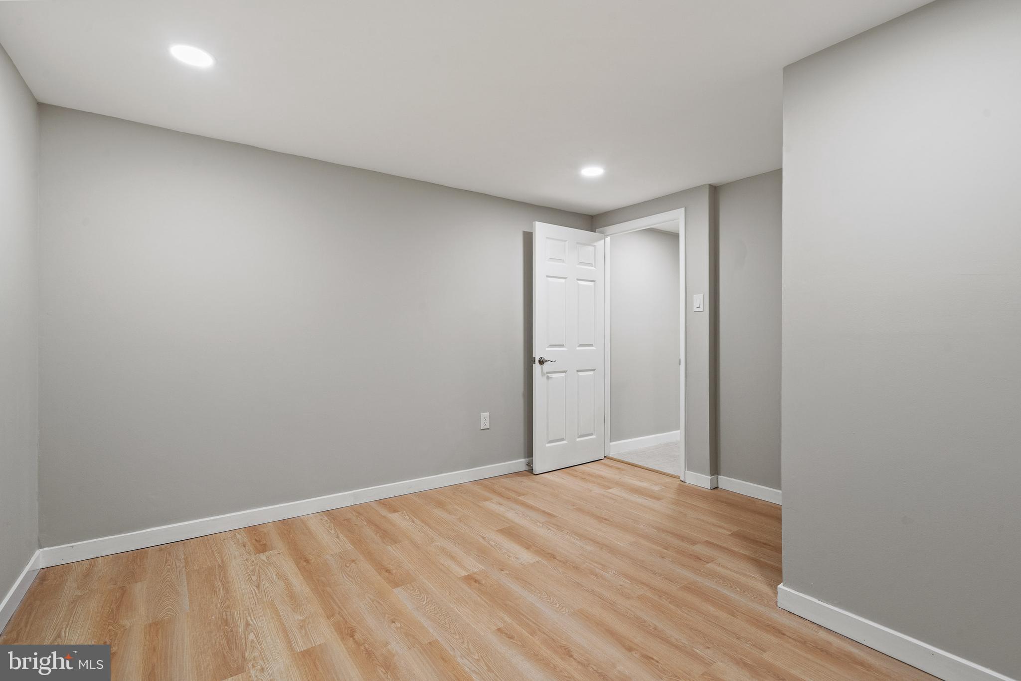 6122 Mantle Road Burke, VA 22015 - Photo 38 of 51 a view of empty room