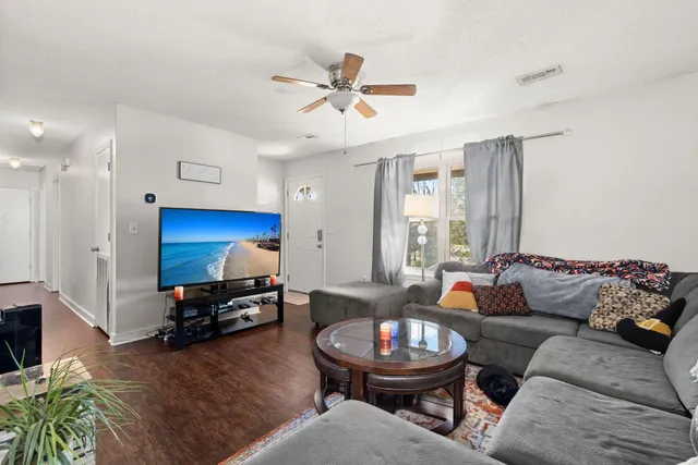 $260,000 | 100 Underbrush Court, Moncks Corner, SC 29461