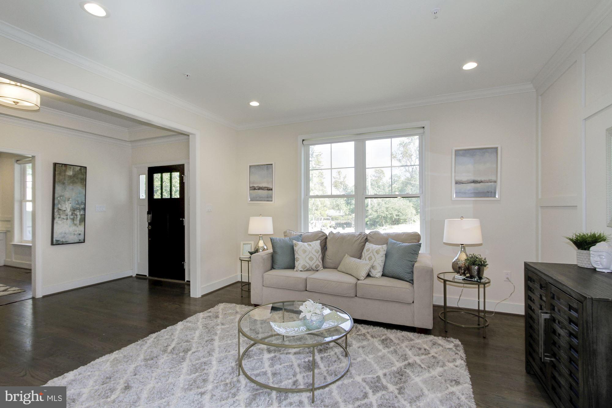 9310 Greyrock Road Silver Spring, MD 20910 - Photo 24 of 146 Living Room