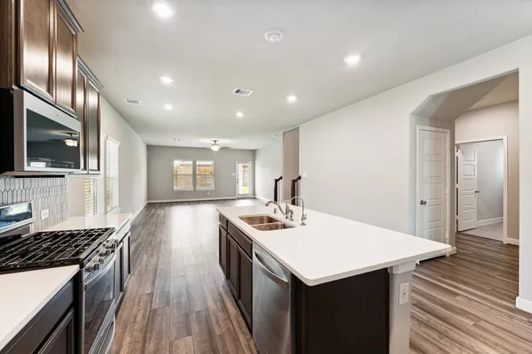 $2,550 | 4322 Pale Fox Lane, Katy, TX 77493