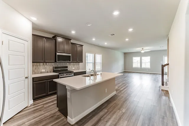 $2,700 | 4322 Pale Fox Lane, Katy, TX 77493