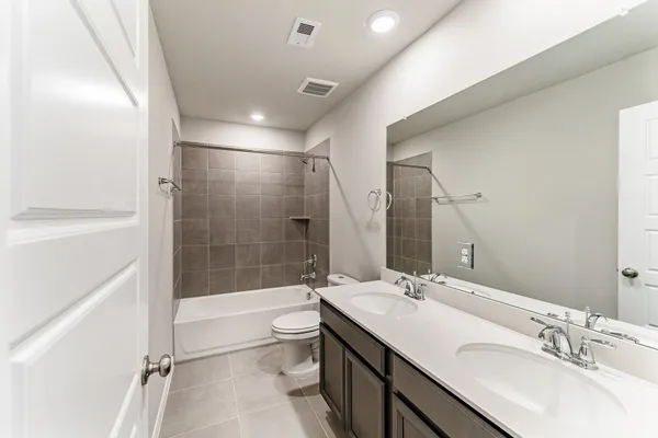 $2,550 | 4322 Pale Fox Lane, Katy, TX 77493