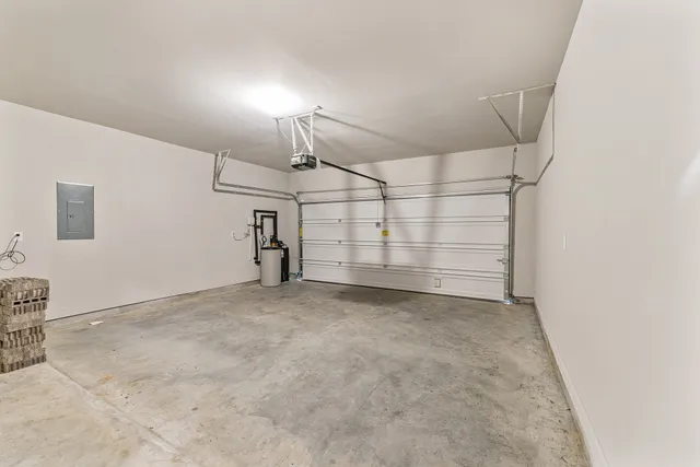 $2,700 | 4322 Pale Fox Lane, Katy, TX 77493