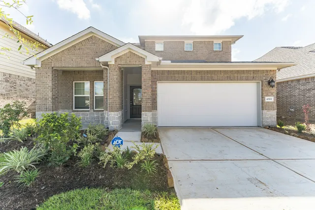 $2,700 | 4322 Pale Fox Lane, Katy, TX 77493