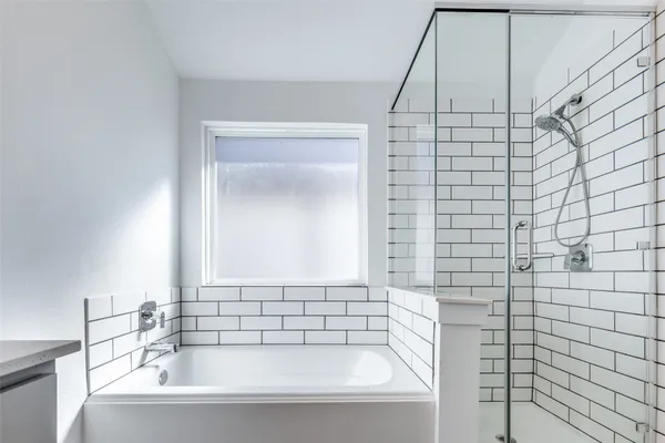 $2,125 | 14219 Kings Canyon Lane, Conroe, TX 77384