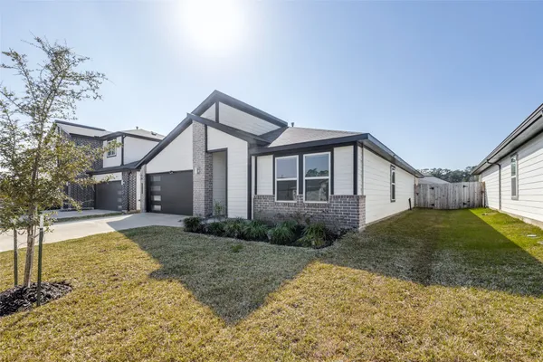 $2,125 | 14219 Kings Canyon Lane, Conroe, TX 77384