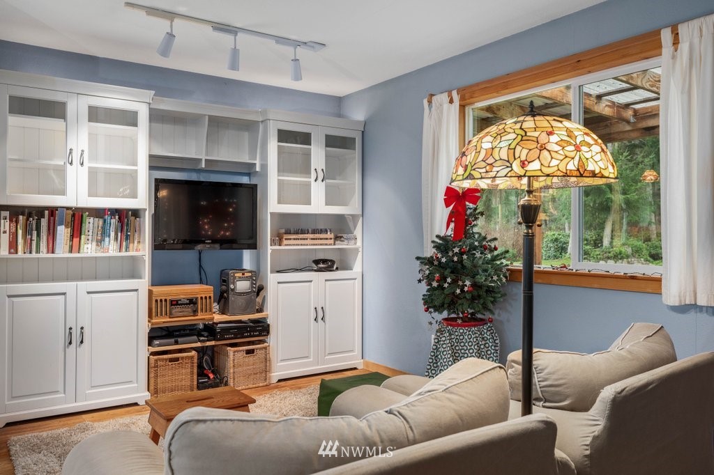 700 South Edmonds Road Coupeville, WA 98239 - Photo 14 of 35 Gallery Image 14