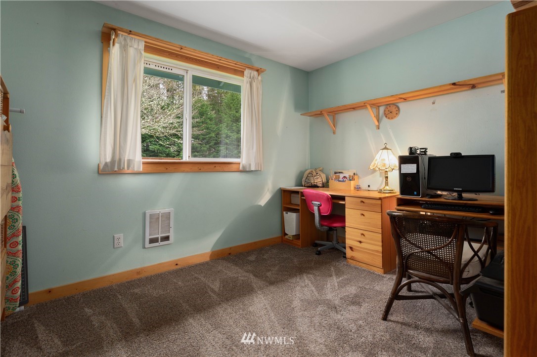 700 South Edmonds Road Coupeville, WA 98239 - Photo 23 of 35 Gallery Image 23