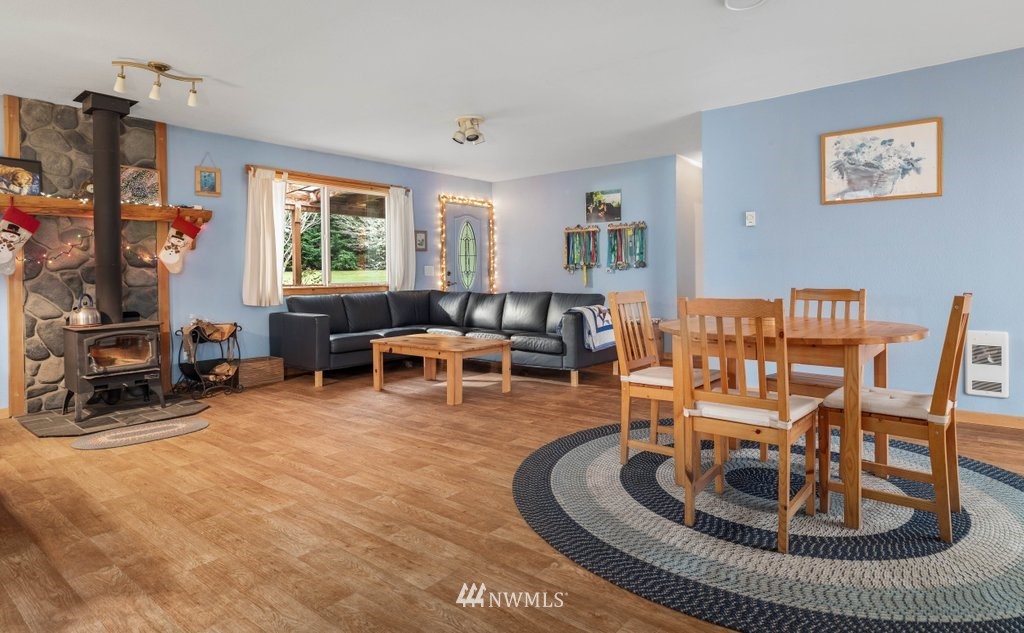 700 South Edmonds Road Coupeville, WA 98239 - Photo 5 of 35 Gallery Image 5