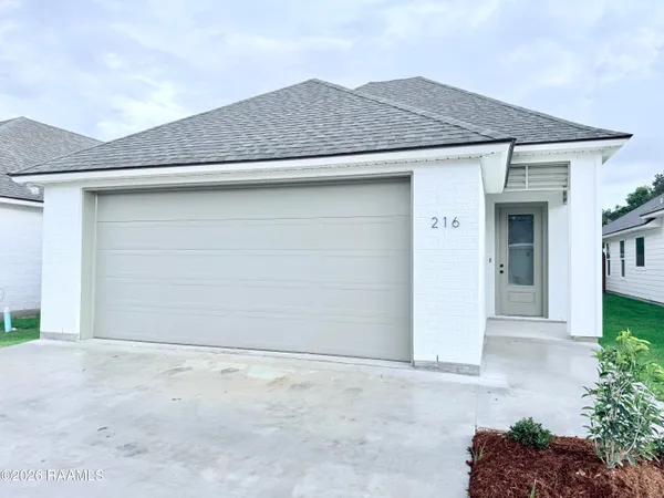 $267,700 | 216 Berchman Oaks Drive, Lafayette, LA 70506