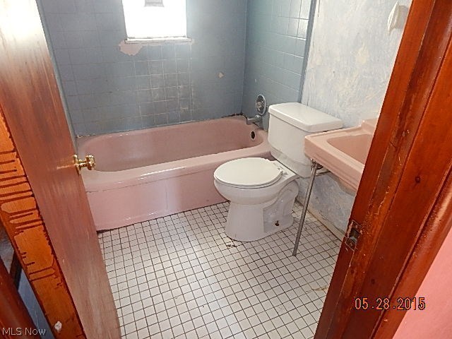 20684 Applegate Road Maple Heights, OH 44137 - Photo 3 of 8 Gallery Image 3