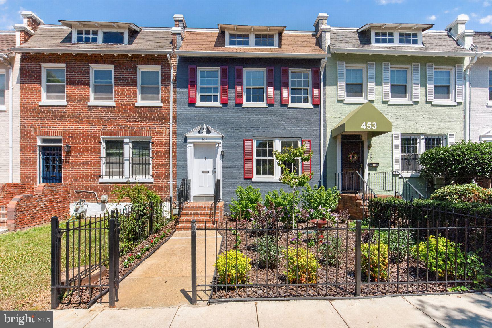 455 15th Street Northeast Washington, DC 20002 - Photo 2 of 30