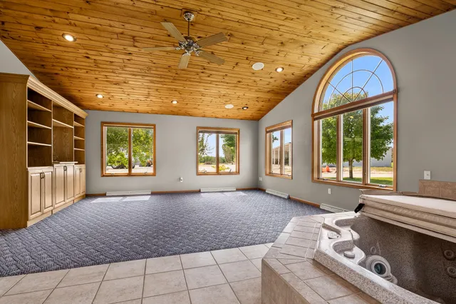 $860,000 | 212 Apple Blossom Lane, Manitowoc, WI 54220