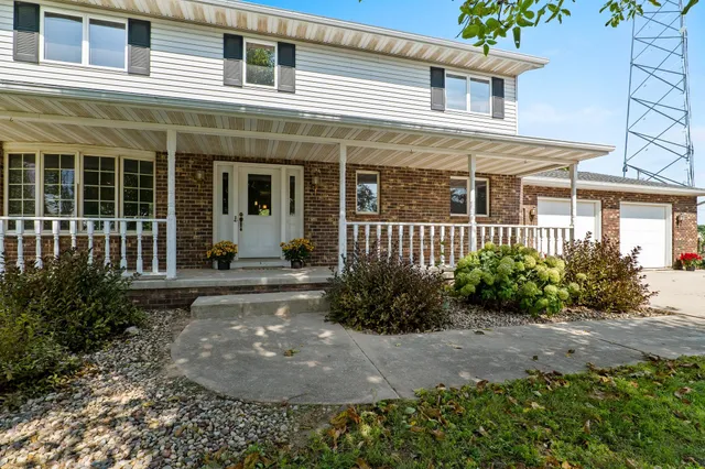 $860,000 | 212 Apple Blossom Lane, Manitowoc, WI 54220