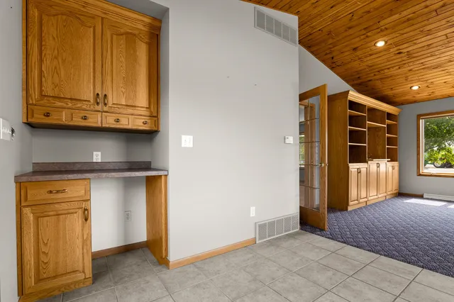 $860,000 | 212 Apple Blossom Lane, Manitowoc, WI 54220