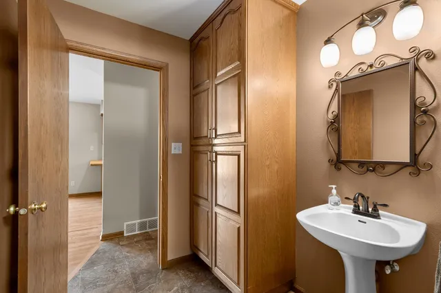 $860,000 | 212 Apple Blossom Lane, Manitowoc, WI 54220