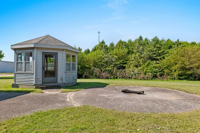 $860,000 | 212 Apple Blossom Lane, Manitowoc, WI 54220