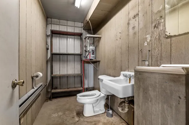 $860,000 | 212 Apple Blossom Lane, Manitowoc, WI 54220