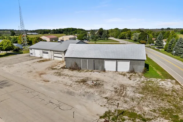 $860,000 | 212 Apple Blossom Lane, Manitowoc, WI 54220