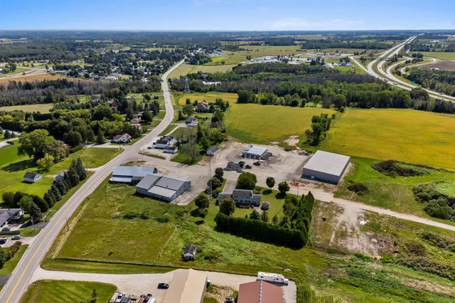 $860,000 | 212 Apple Blossom Lane, Manitowoc, WI 54220