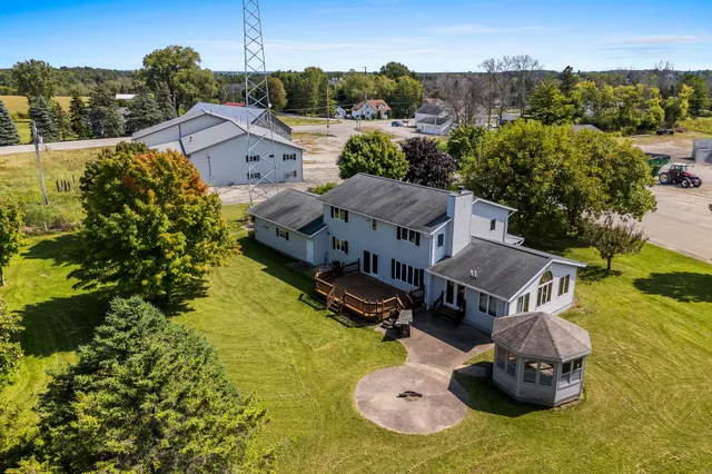 $860,000 | 212 Apple Blossom Lane, Manitowoc, WI 54220