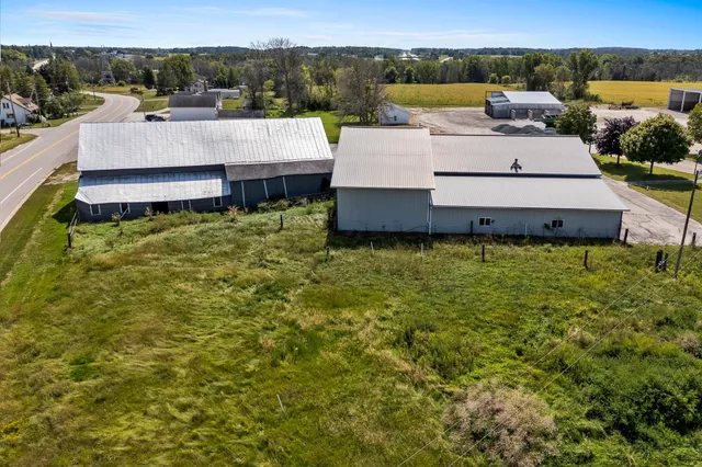 $860,000 | 212 Apple Blossom Lane, Manitowoc, WI 54220