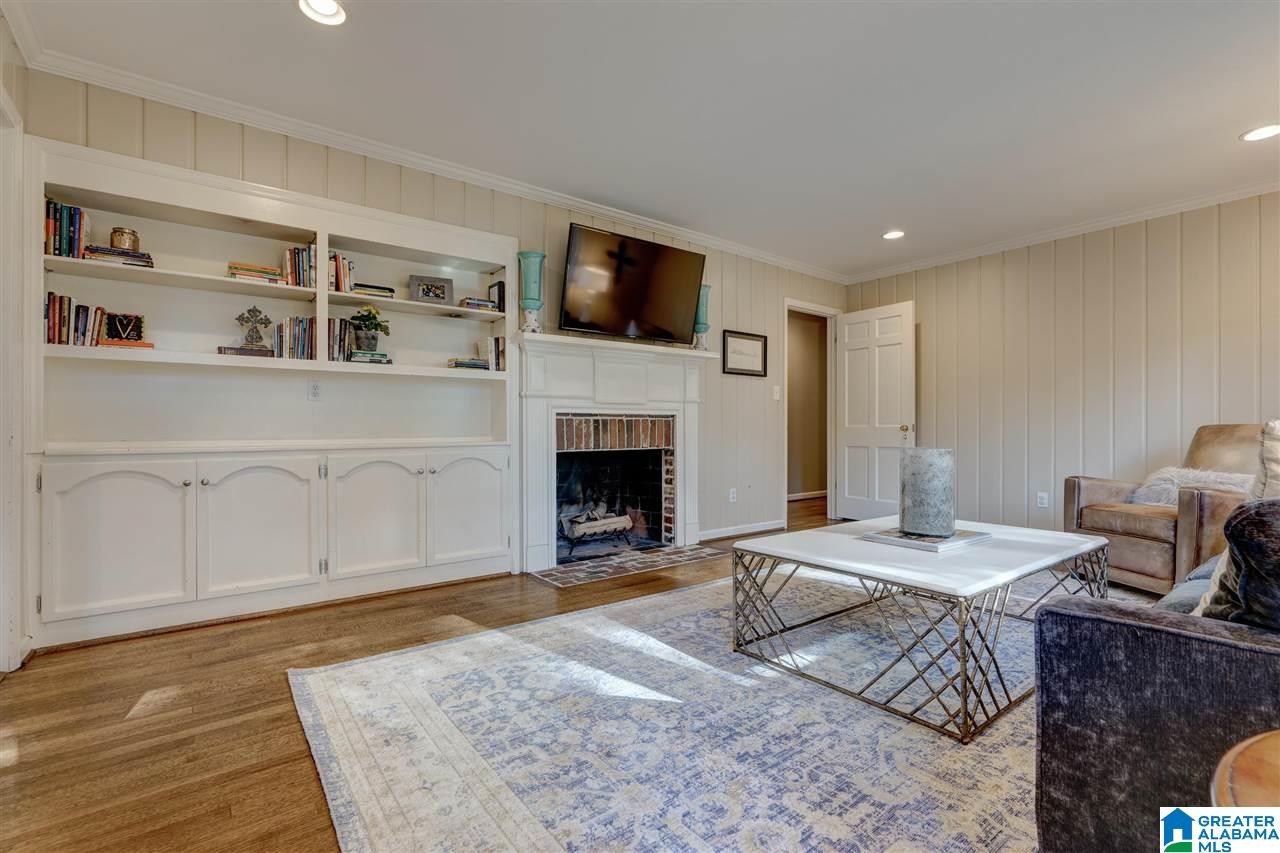2901 Warrington Road Mountain Brook, AL 35223 - Photo 20 of 48