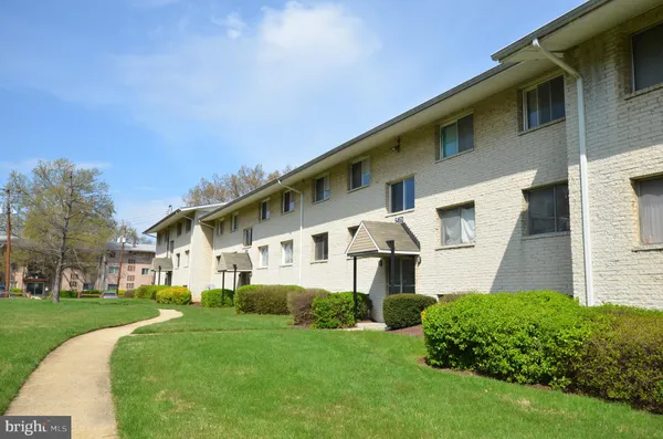 $149,000 | 5460 85th Avenue, Unit 101, Hyattsville, MD 20784