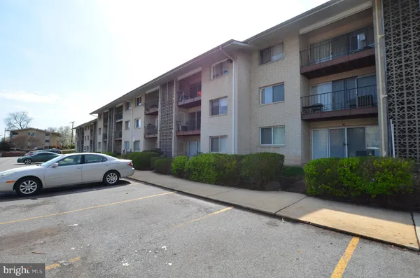 $149,000 | 5460 85th Avenue, Unit 101, Hyattsville, MD 20784