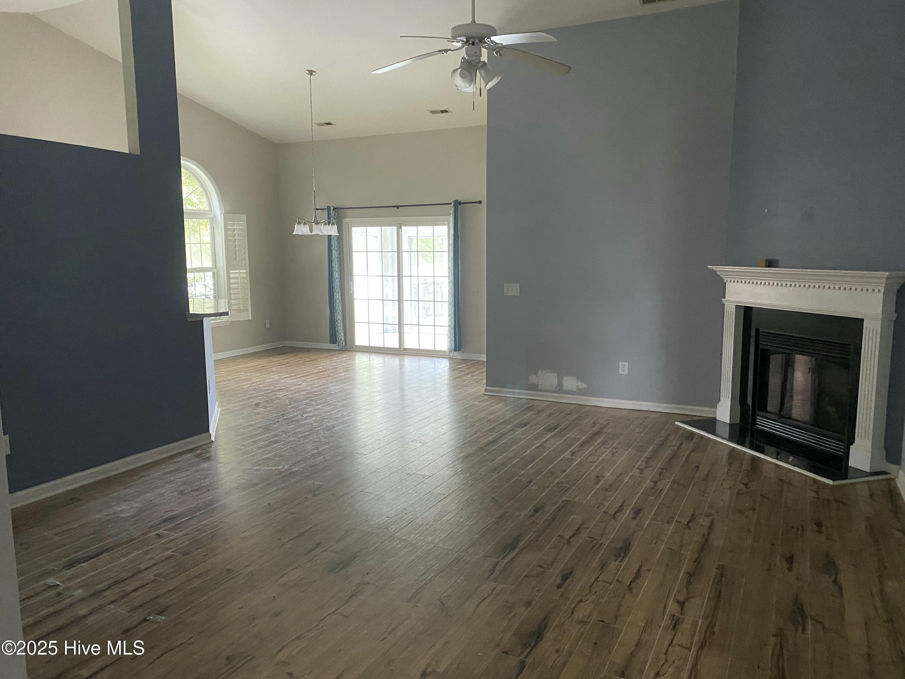 116 Bermuda View New Bern, NC 28560 - Photo 7 of 12 IMG_0223