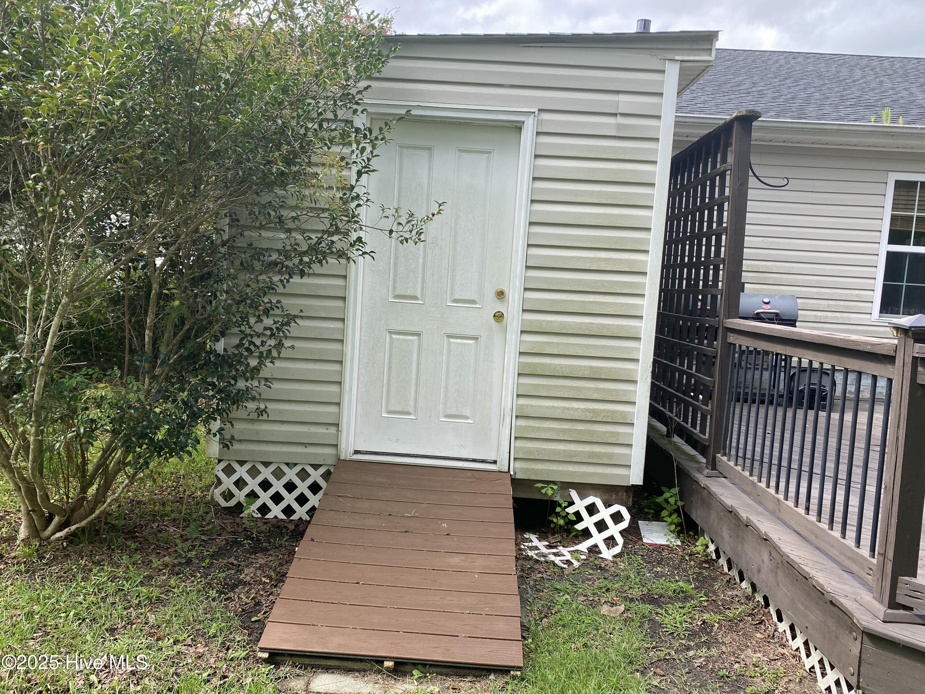 116 Bermuda View New Bern, NC 28560 - Photo 10 of 12 IMG_0226