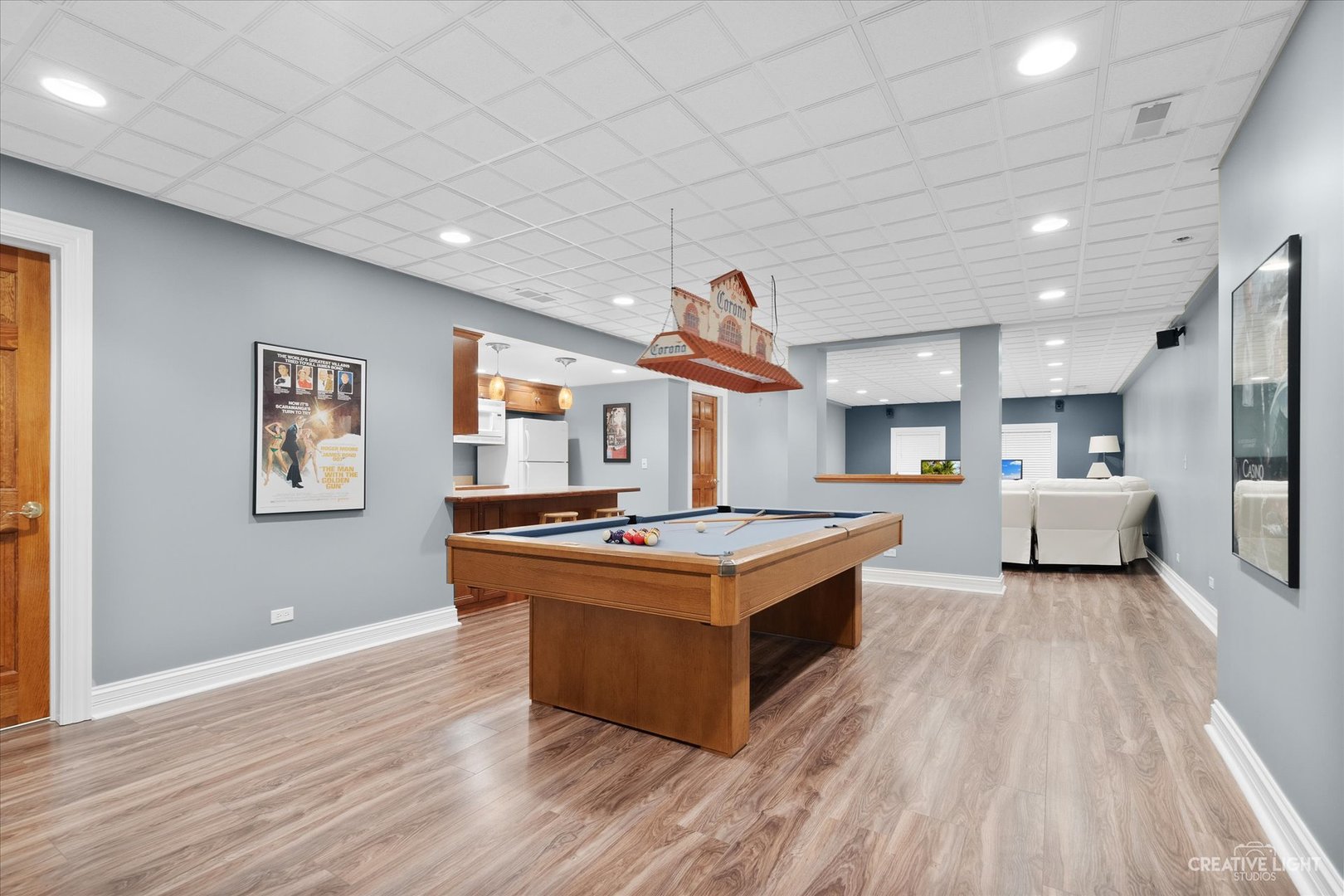 2334 Kane Lane Batavia, IL 60510 - Photo 26 of 34 a kitchen with stainless steel appliances granite countertop a stove and a refrigerator